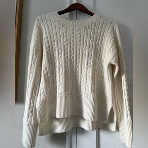 Happily Grey Cream Cable Knit Sweater Size Large Cozy Classic
